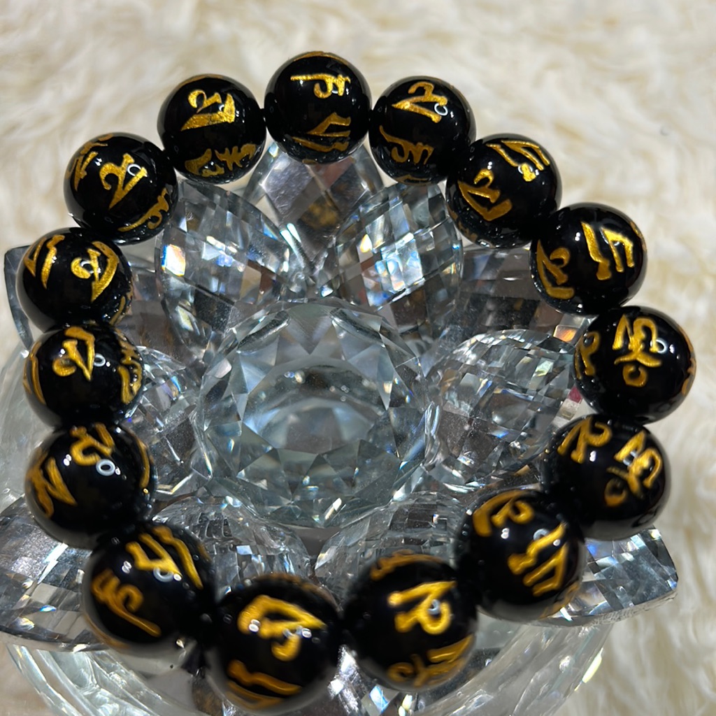 Bracelet Size Medium